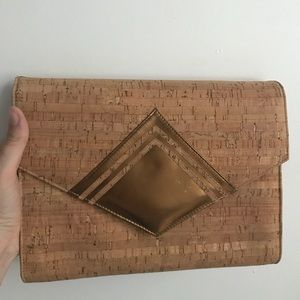 Cork clutch (strap inside) .